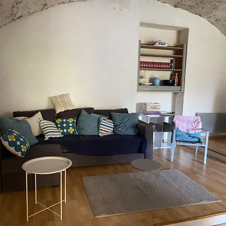 Tatil Evi Maison De Village Proche Cevennes, Ancienne Bergerie Renovee *
